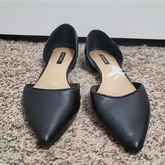 AVA & AIDEN Pointed Flats - Picture 4 of 12